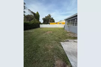 1075 NW 56St #1075, Miami, FL 33127 - Photo 11