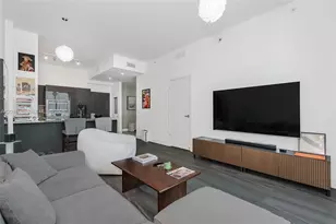1080 Brickell Ave, Miami, FL 33131 - Photo 5