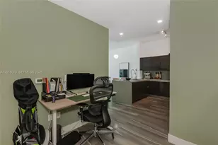 1080 Brickell Ave, Miami, FL 33131 - Photo 17