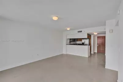31 SE 5th St #2305, Miami, FL 33131 - Photo 11