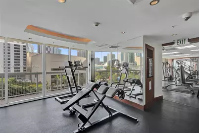 31 SE 5th St #2305, Miami, FL 33131 - Photo 39