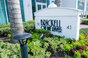 31 SE 5th St, Miami, FL 33131 - Photo 3