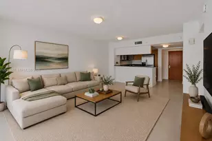 31 SE 5th St, Miami, FL 33131 - Photo 7