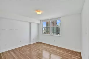 31 SE 5th St, Miami, FL 33131 - Photo 15