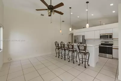 12511 NW 10th St, Sunrise, FL 33323 - Photo 5