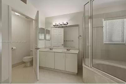 12511 NW 10th St, Sunrise, FL 33323 - Photo 11