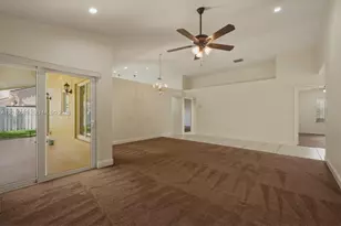 12511 NW 10th St, Sunrise, FL 33323 - Photo 9