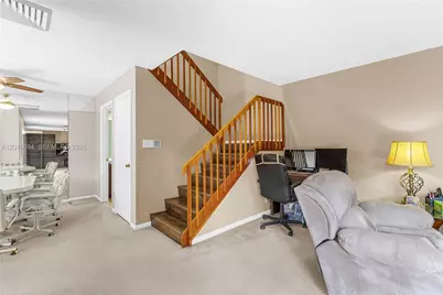 9950 NW 6th Pl, Plantation, FL 33324 - Photo 7