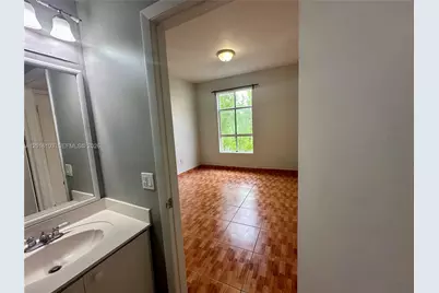 7400 W 20th Ave #312, Hialeah, FL 33016 - Photo 9