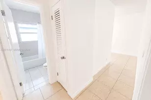 825 S 20th Ave, Hollywood, FL 33020 - Photo 13