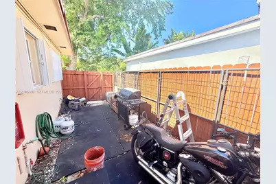 825 S 20th Ave #A, Hollywood, FL 33020 - Photo 21