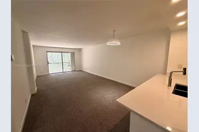 1075 Riverside Dr #306, Coral Springs, FL 33071 - Photo 5