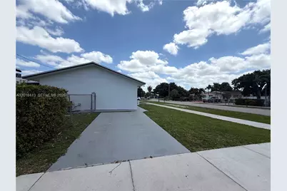 7993 SW 9th Ter, Miami, FL 33144 - Photo 9