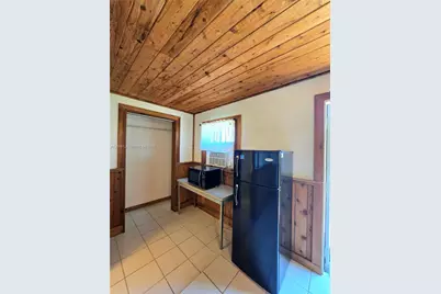 27660 SW 162nd Ave #side, Homestead, FL 33031 - Photo 5