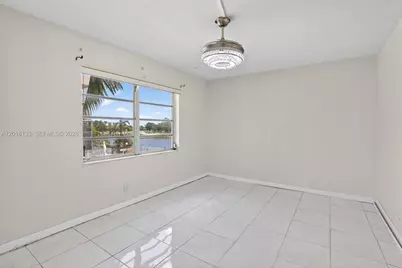 3048 E Sunrise Lakes Dr #220, Sunrise, FL 33322 - Photo 17
