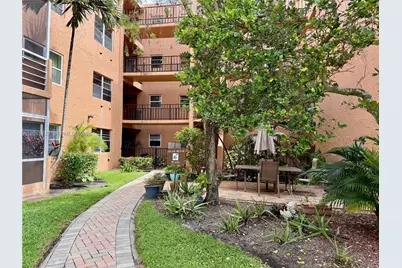 3048 E Sunrise Lakes Dr #220, Sunrise, FL 33322 - Photo 41