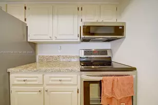 7601 E Treasure Dr, North Bay Village, FL 33141 - Photo 5