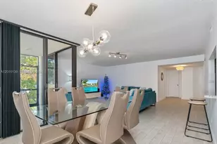 825 Egret Cir, Delray Beach, FL 33444 - Photo 21