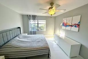 200 Diplomat Pkwy, Hallandale Beach, FL 33009 - Photo 9