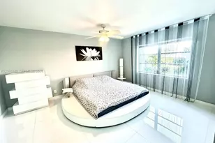 200 Diplomat Pkwy, Hallandale Beach, FL 33009 - Photo 7