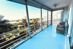 200 Diplomat Pkwy, Hallandale Beach, FL 33009 - Photo 29