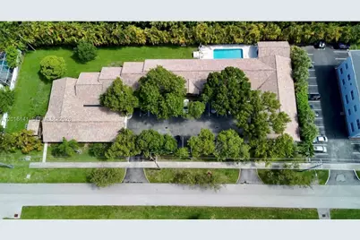 1300 Wiley St #2, Hollywood, FL 33019 - Photo 11