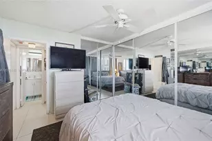 521 N Riverside Dr, Pompano Beach, FL 33062 - Photo 11