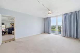 521 N Riverside Dr, Pompano Beach, FL 33062 - Photo 11