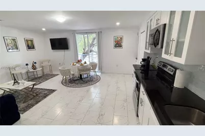 3872 Grand Ave #A, Miami, FL 33133 - Photo 1