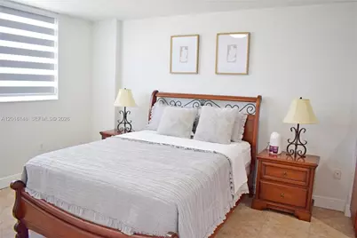 401 Ocean Dr #924, Miami Beach, FL 33139 - Photo 9