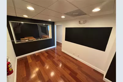 2727 E Oakland Park Blvd #305, Fort Lauderdale, FL 33306 - Photo 5