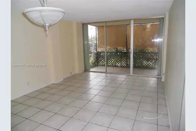 119 Royal Park Dr #1E, Oakland Park, FL 33309 - Photo 5
