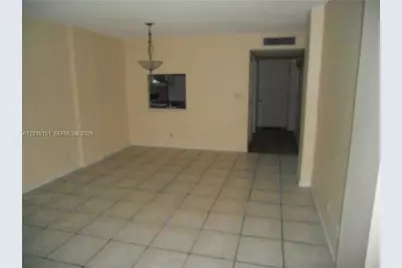 119 Royal Park Dr #1E, Oakland Park, FL 33309 - Photo 3