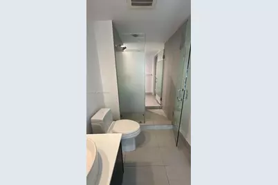 31 SE 6th St #1904, Miami, FL 33131 - Photo 15