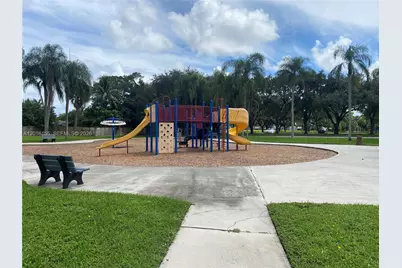 3416 SW 12th Ct, Fort Lauderdale, FL 33312 - Photo 41