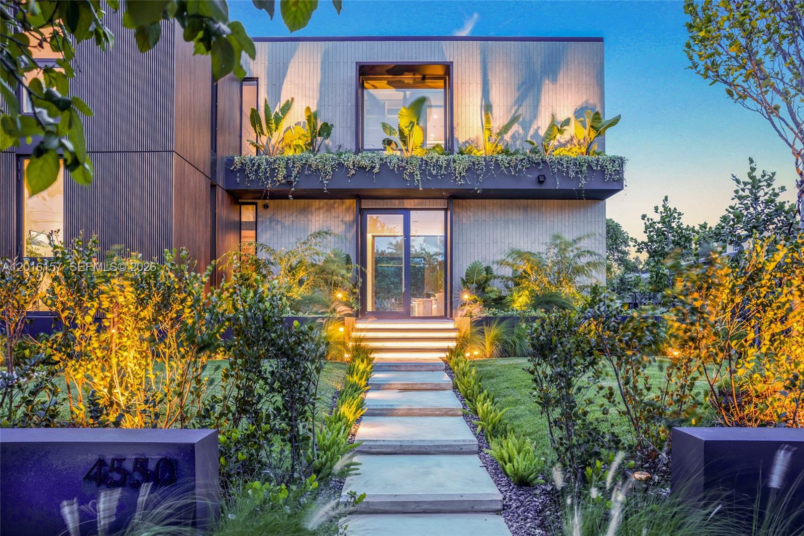 4550 N Jefferson Ave - 4550 N Jefferson Ave, Miami Beach, FL 33140 Luxury Property | Jose Angel Pina