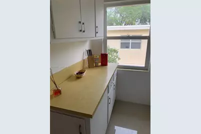723 NE 91st St #3, Miami Shores, FL 33138 - Photo 9