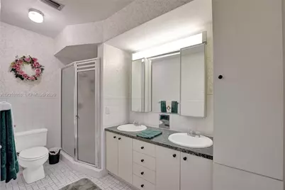 1330 NW 122nd Ave, Pembroke Pines, FL 33026 - Photo 33