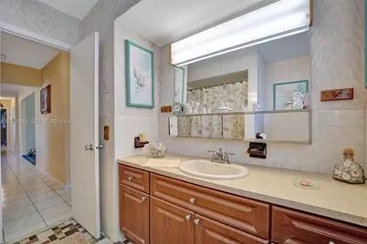 1330 NW 122nd Ave, Pembroke Pines, FL 33026 - Photo 43