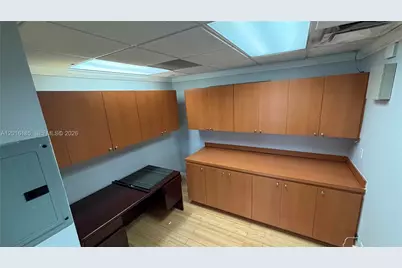 2740 E Oakland Park Blvd #208, Fort Lauderdale, FL 33306 - Photo 11