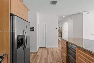 16238 NW 91st Ave, Miami Lakes, FL 33018 - Photo 23