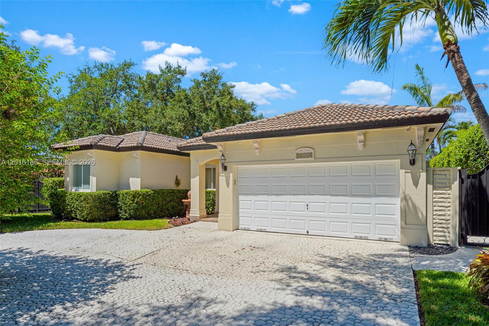 16238 NW 91st Ave - 16238 NW 91st Ave, Miami Lakes, FL 33018 Luxury Property | Jose Angel Pina