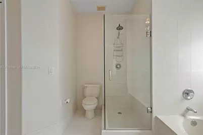 16238 NW 91st Ave, Miami Lakes, FL 33018 - Photo 33