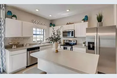 1116 SW 7th Ct, Florida City, FL 33034 - Photo 3