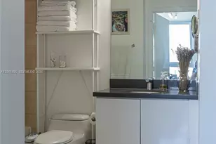 90 SW 3rd St, Miami, FL 33130 - Photo 11