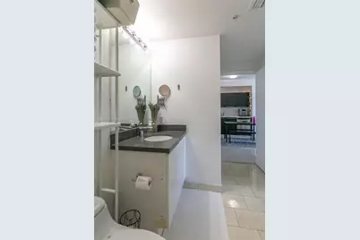 90 SW 3rd St #1611, Miami, FL 33130 - Photo 13
