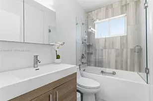 8451 NW 16th St, Pembroke Pines, FL 33024 - Photo 21