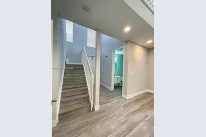 1261 Hayes St, Hollywood, FL 33019 - Photo 9