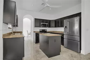 1924 SE 21st Ct, Homestead, FL 33035 - Photo 5