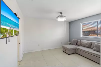 2735 W 60th Pl #204, Hialeah, FL 33016 - Photo 19